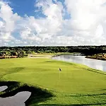 Apartamento De 2 Dormitorios En Hard Rock Golf