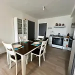 Great 3 Bed 2 Bad With Pool