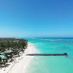 Tropical Garden With Picuzzi In Playa Bavaro