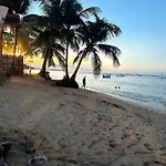 Beautiful Apartment On The Beach
