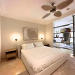 Playa Paradise Suites - Rooftop Pool And Beach Club