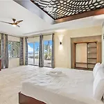 Villa De Lujo En Cap Cana - Higuana 49 Con Playa Privada Y Piscina