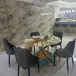 Golden Reef, Stylish & Comfort Apartment