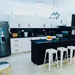 Apartamento #2 Cerca De La Playa