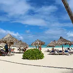 Apartamentos Los Corales