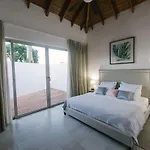 Villa \
