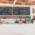 Beach Residency B2 - Walk To The Beach/Grocery/Dining Free Wifi