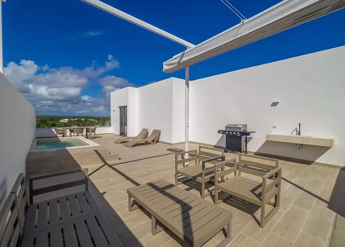 Private Picuzzi In New Penthouse Los Corales, 404