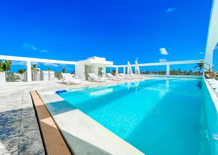 Studios Suites Rooftop Pool Bavaro Beach Club & Spa