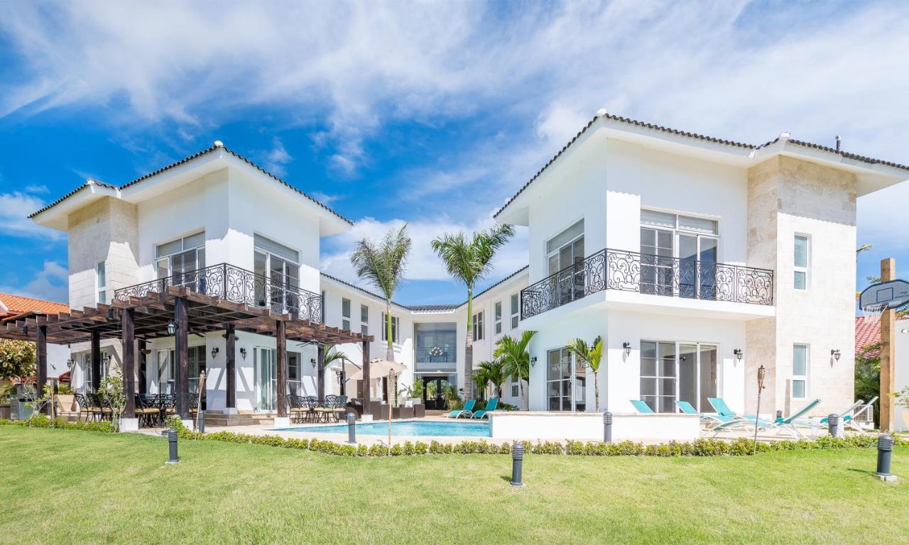 Amazing Private With Chef And Maids Villa