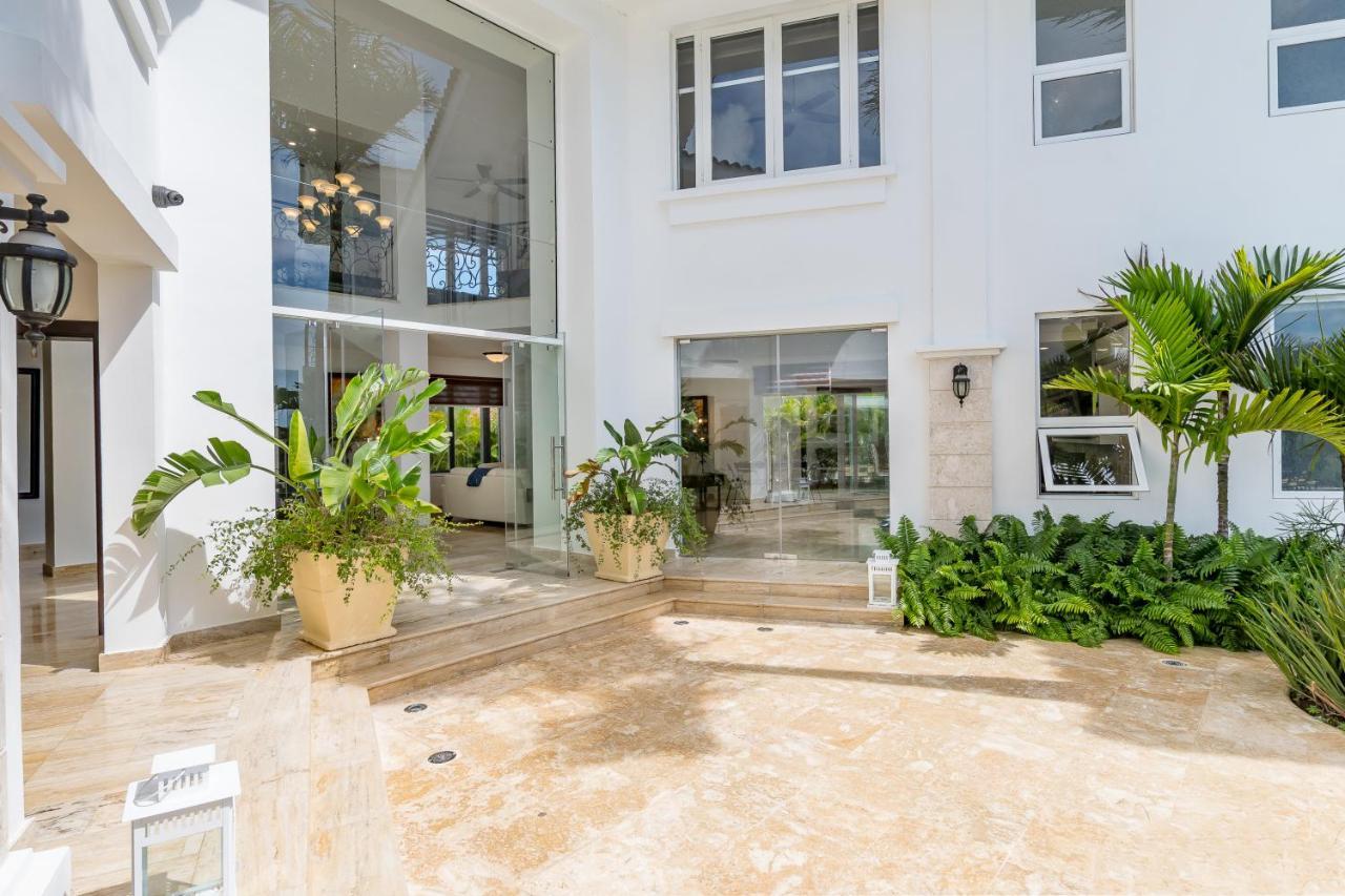 Amazing Private With Chef And Maids Villa *