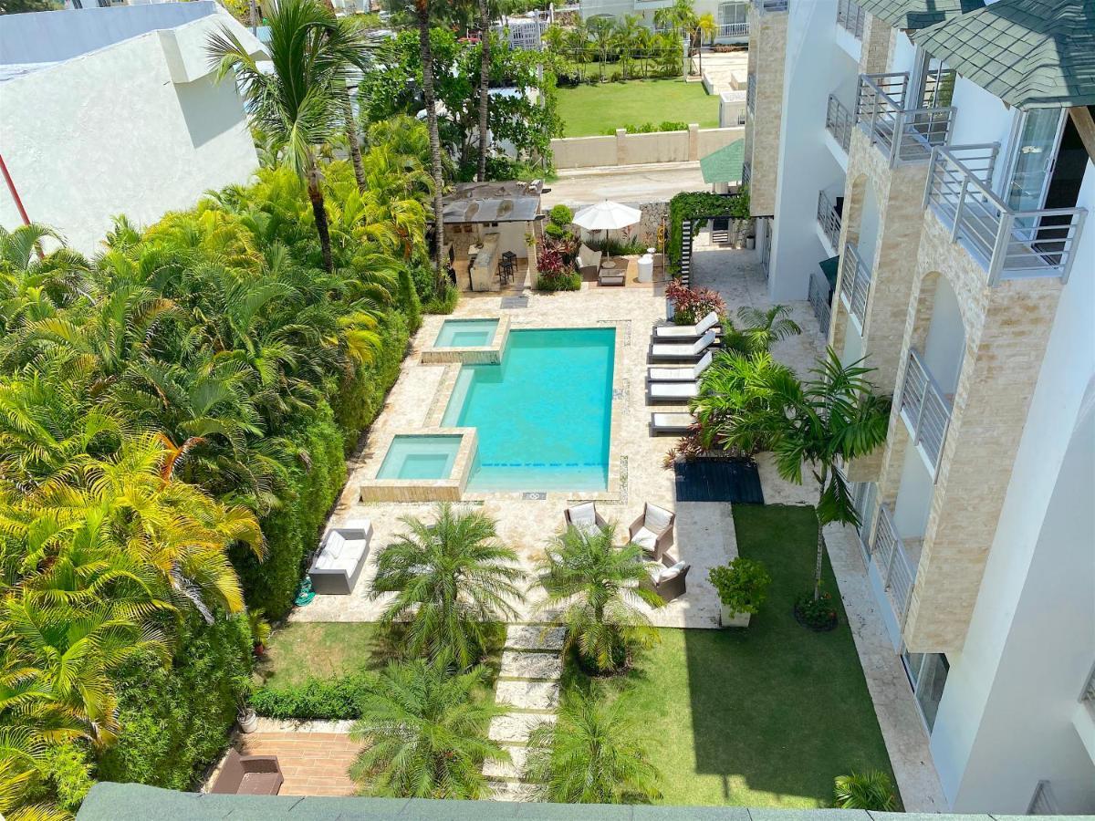 Deluxe Suites Chateau Del Mar - Swimming Pool And Jacuzzi - Bavaro Beach Apartahotel 4*