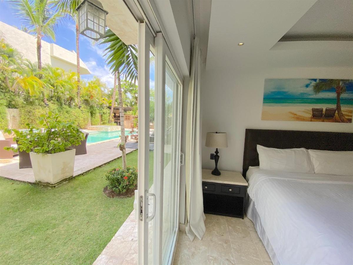 Apartahotel Deluxe Suites Chateau Del Mar - Swimming Pool And Jacuzzi - Bavaro Beach 4*
