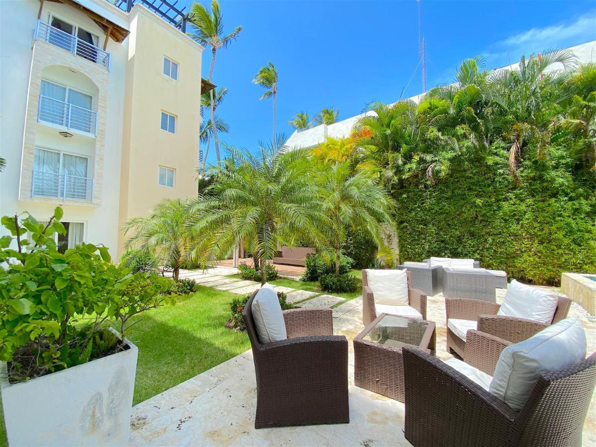 Deluxe Suites Chateau Del Mar - Swimming Pool And Jacuzzi - Bavaro Beach Apartahotel 4*