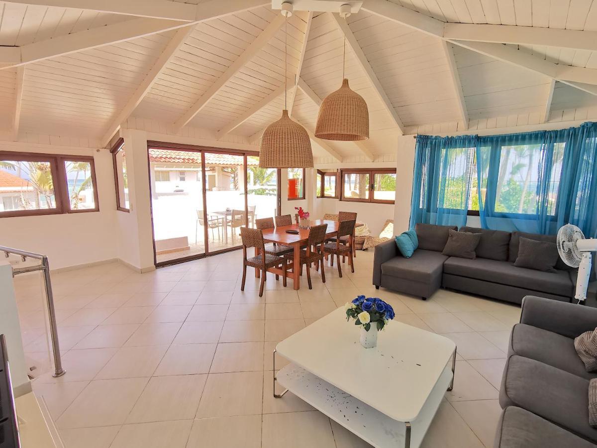 Increíble Casa Con Terraza Con Vistas Al Mar En Primera Línea De Playa Cocina Wifi Bbq Tv Toallas Playa Villa *