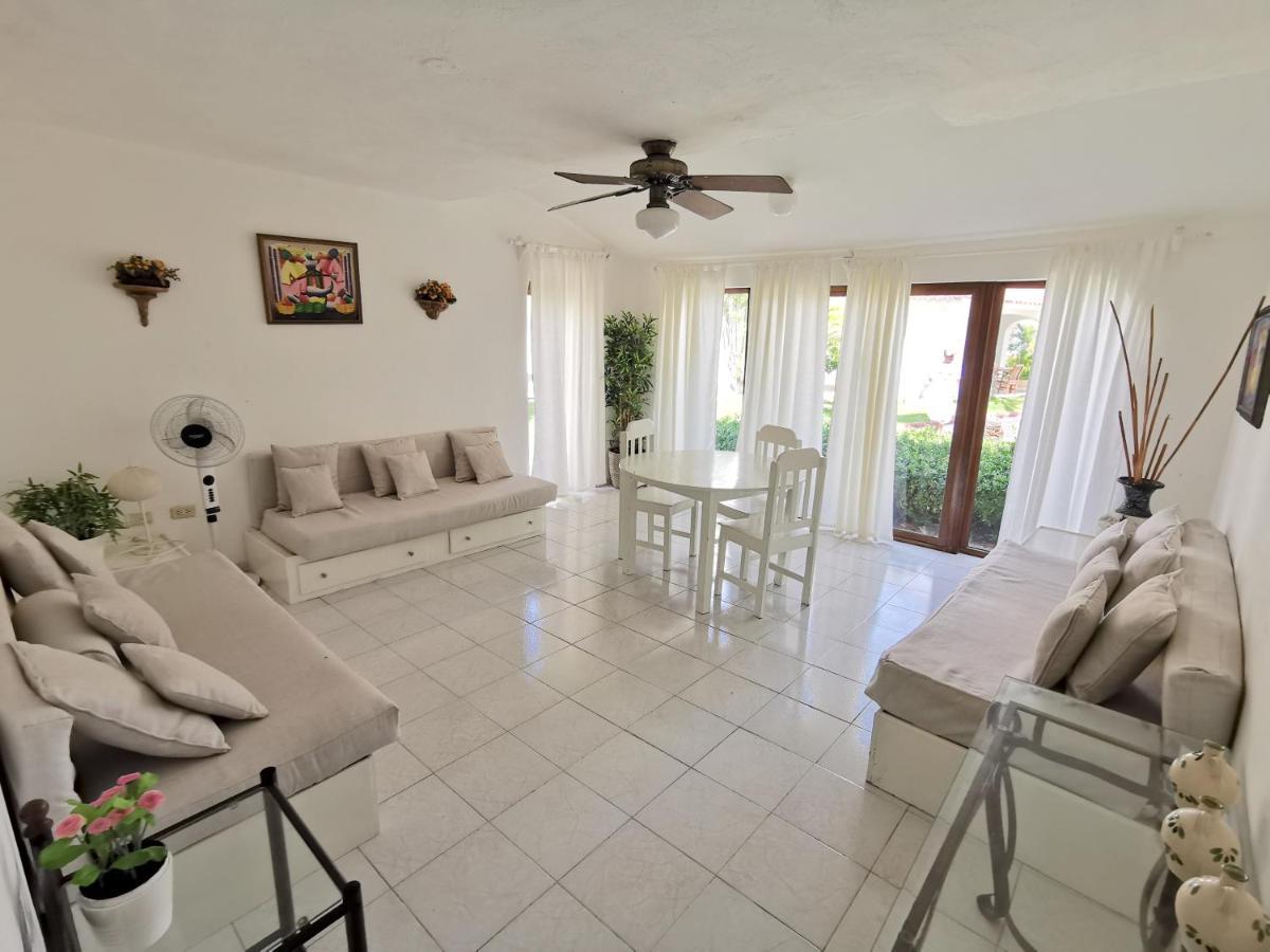 Beach Holiday Los Corales Bavaro - 9 Guests Wifi Bbq-grill Pickup Villa Punta Cana