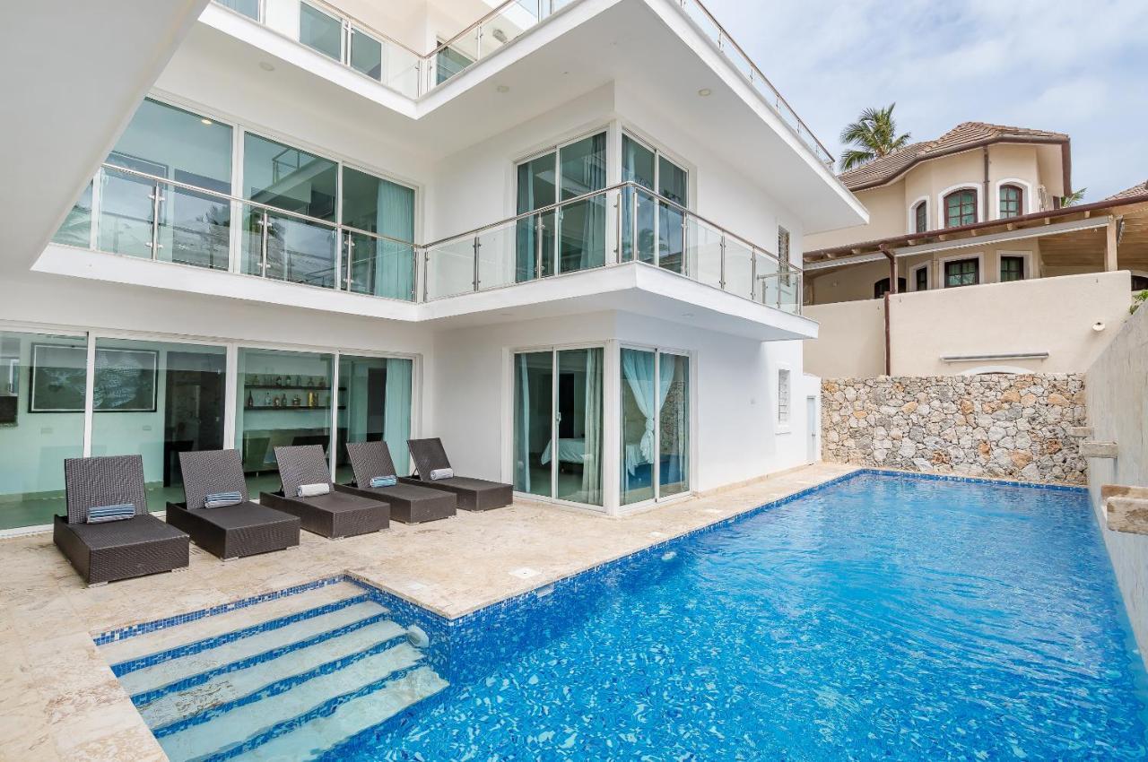 Villa Luxury In Bávaro Just On The