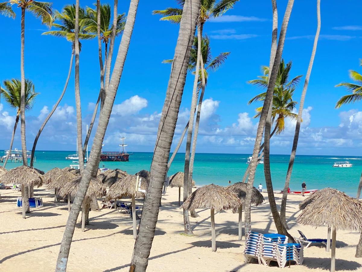 Tropical Village Los Corales Hotel