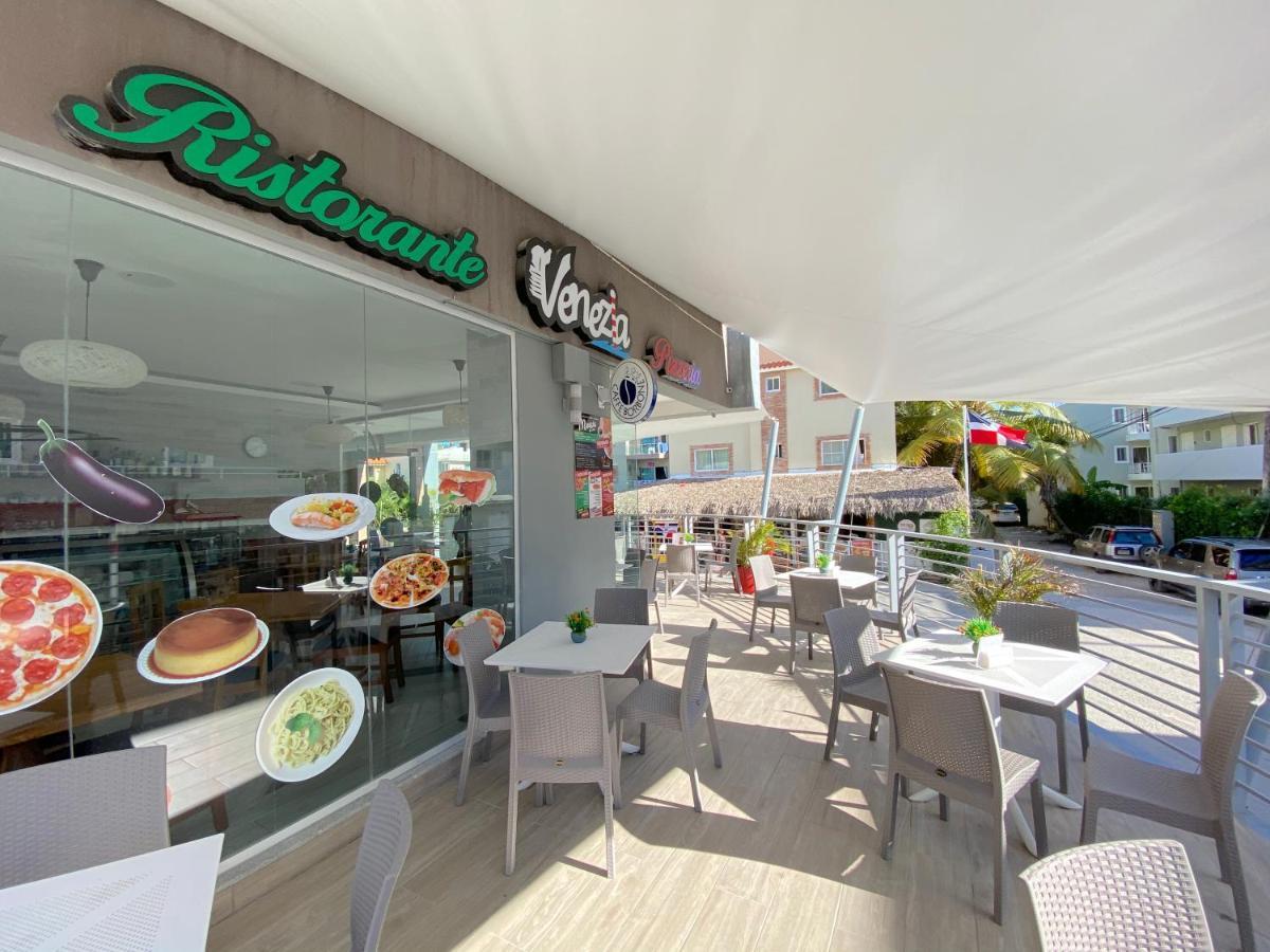 Apartahotel Rooftop Pool Ducassi Suites - Playa Bavaro - Free Wifi & Parking - Best Location 5*