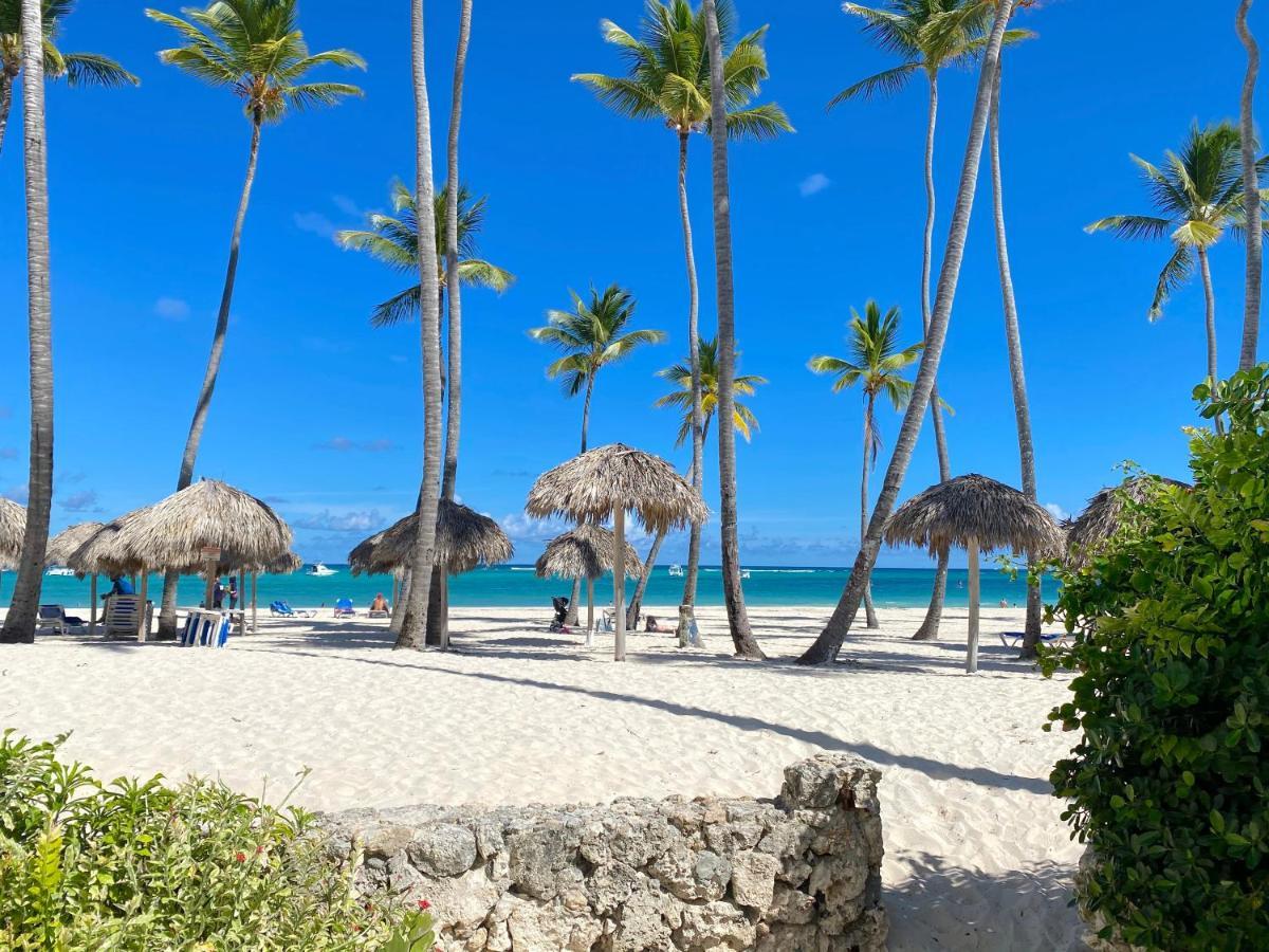 Rooftop Pool Ducassi Suites - Playa Bavaro - Free Wifi & Parking - Best Location 5*