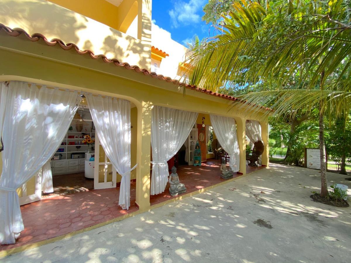 Tropical Village Los Corales Hotel