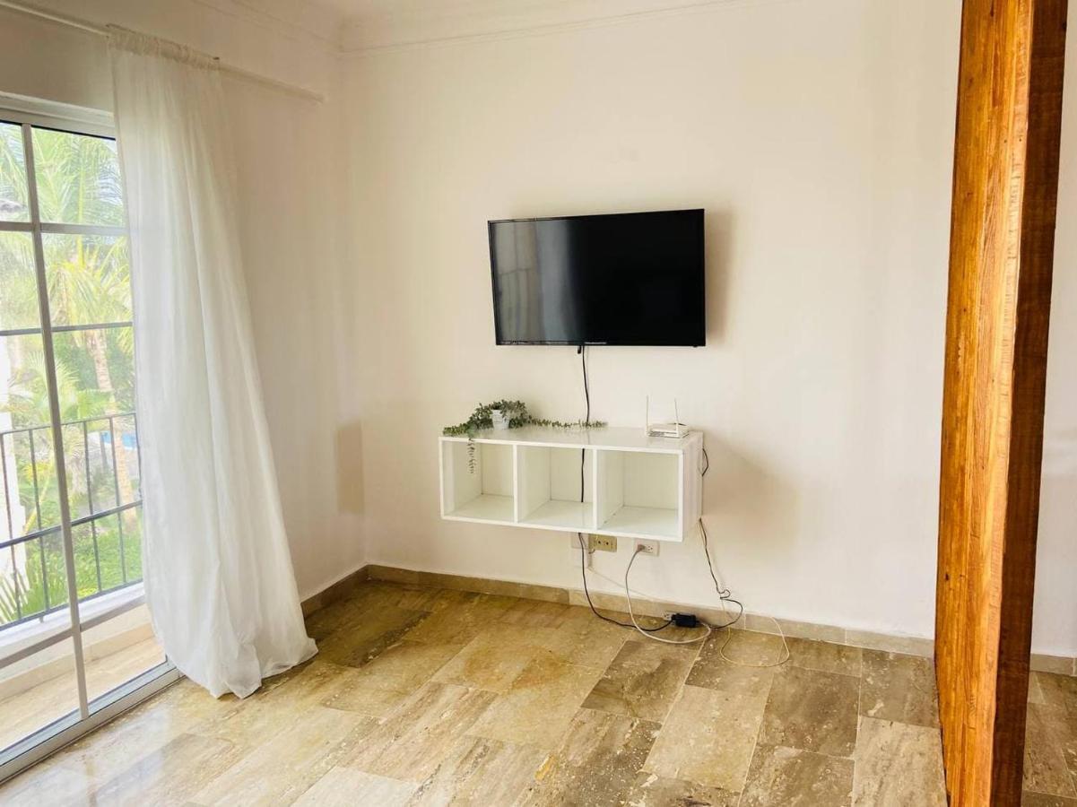 2 Rooms, 4 Beds, Pool, 5min White Apartamento
