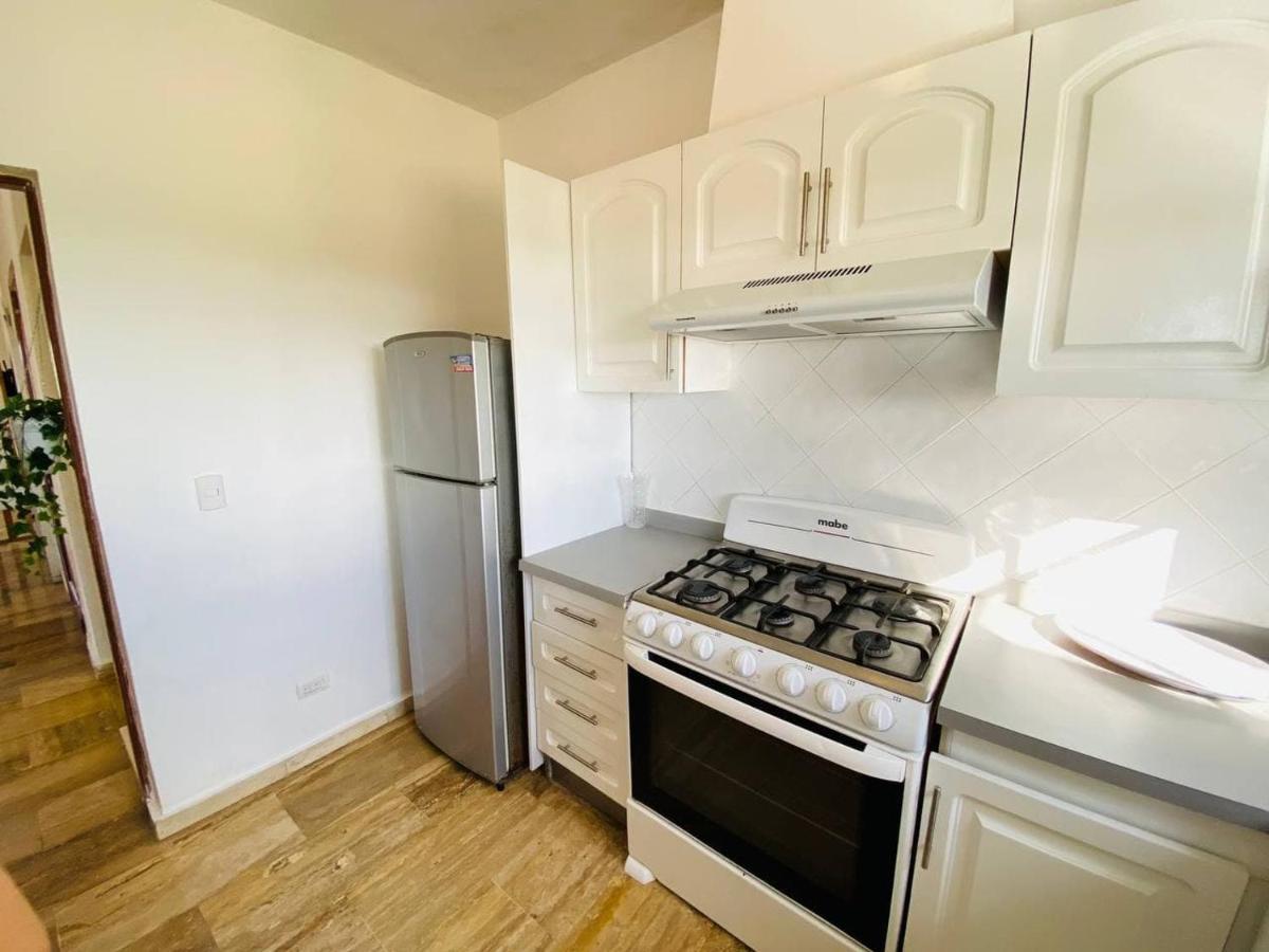 2 Rooms, 4 Beds, Pool, 5min White Apartamento *
