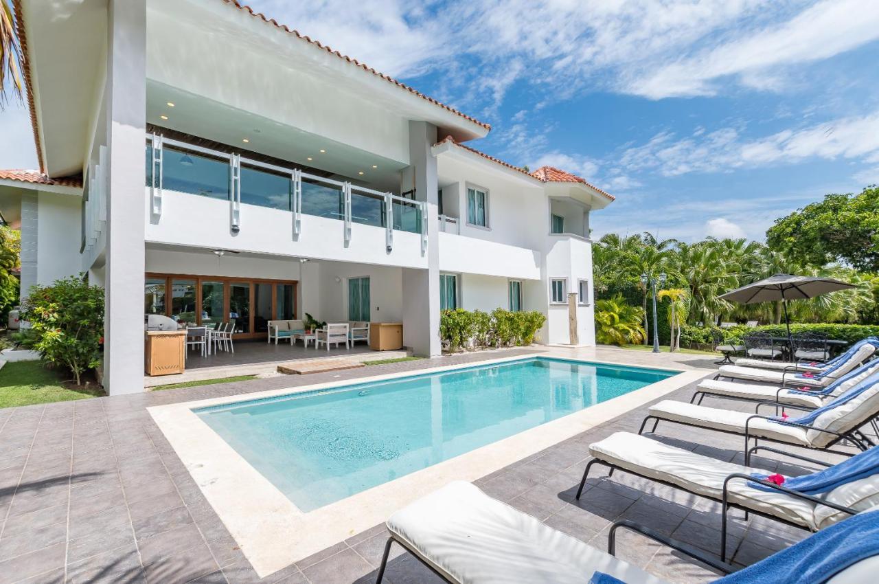Exclusive And Club Pool Villa *