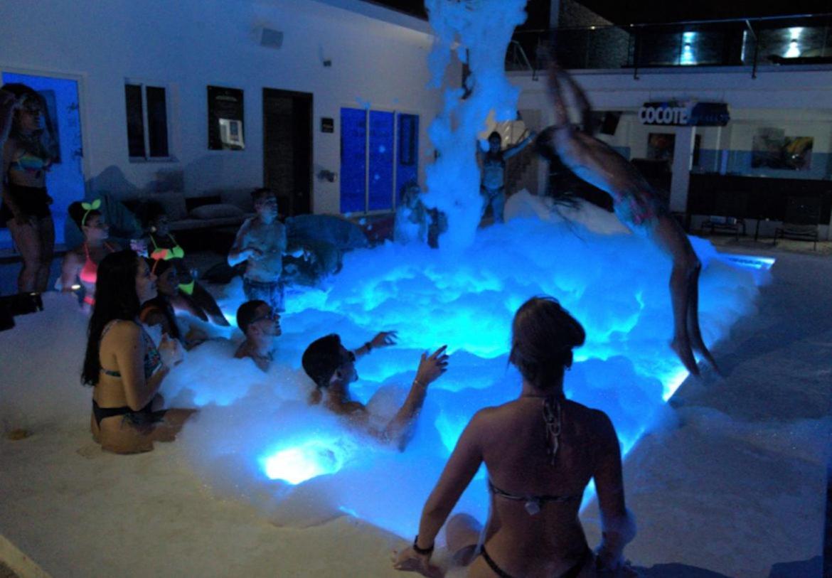 Luxury Party In A Private Area Villa *