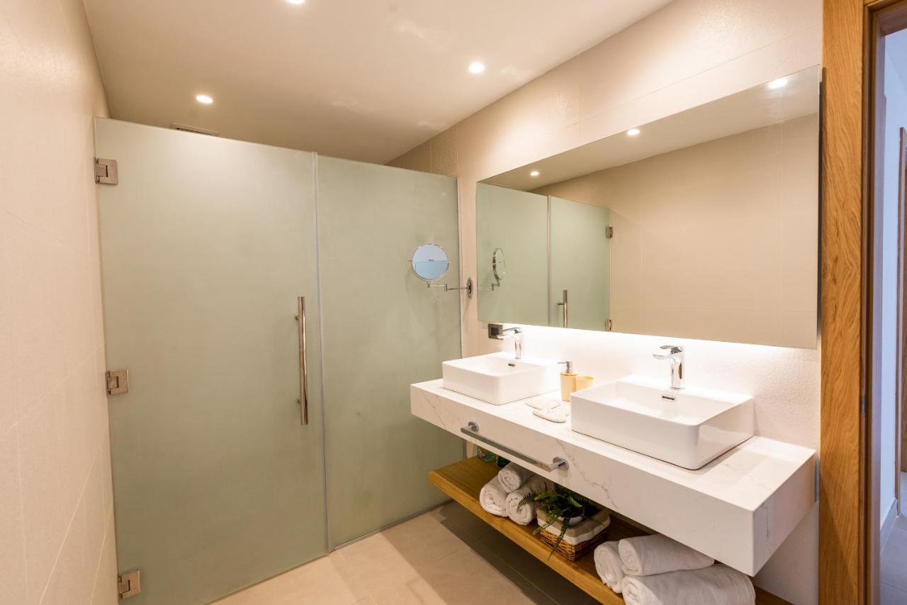 Apartamento Gorgeous With Private Picuzzi Steps From