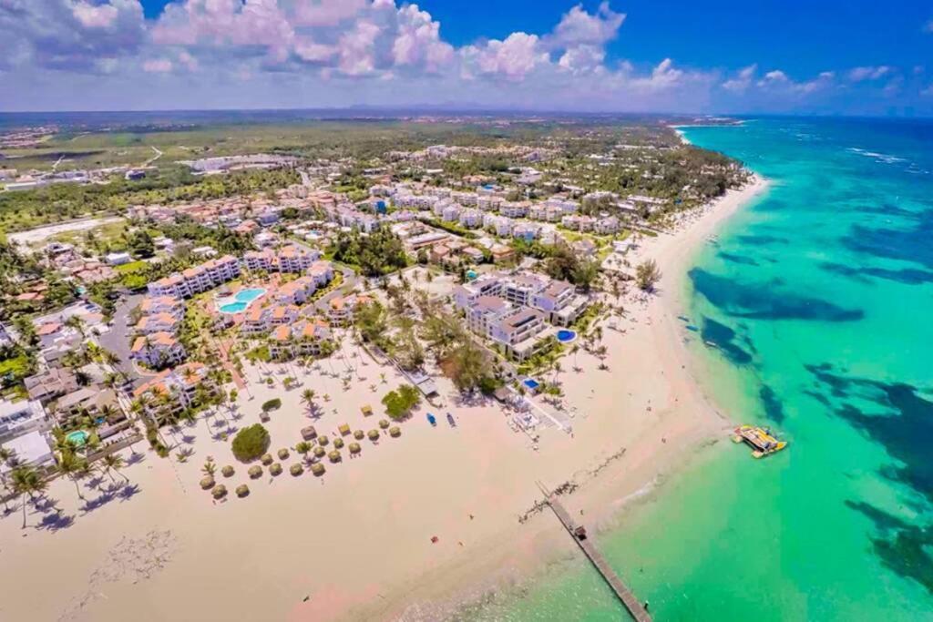 Coral Village Walking Distance To Restaurants & Apartamento Punta Cana