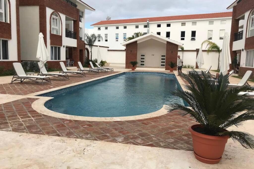 Coral Village Walking Distance To Restaurants & Apartamento *