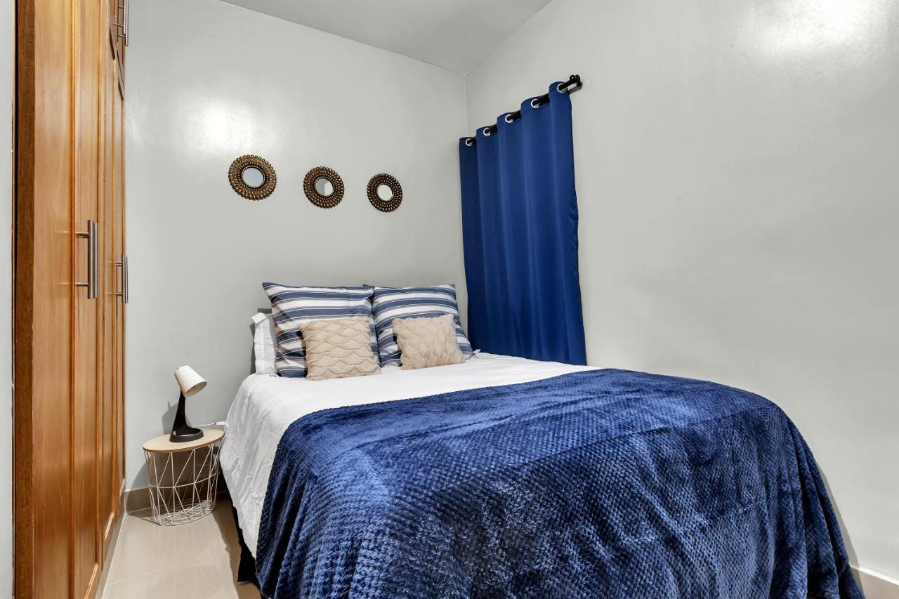 With Pool And Rooftop Next To Downtown Pc Apartamento Punta Cana