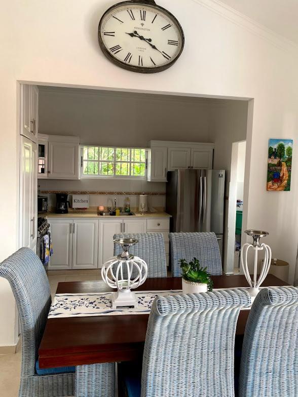 Luxury New 2bdr 2bath 10 Min Driving From The Airport And Beaches Apartamento *