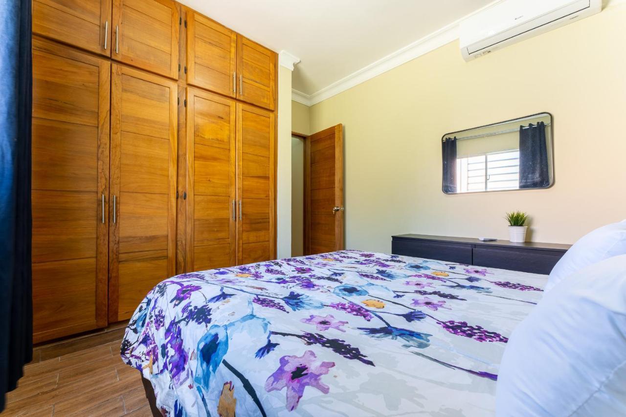 Residencial Celine Apartamento *
