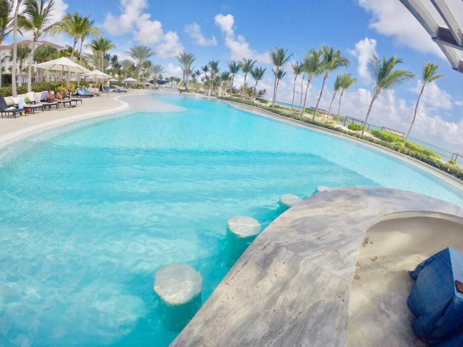 Beachfront Luxury Pent-house At Aquamarina Capcana *