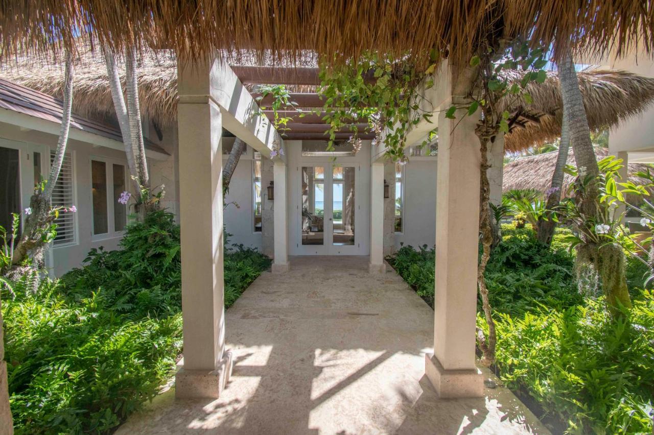 Villa La Guappa - Ocean Front Luxury In Exclusive Golf And Beach