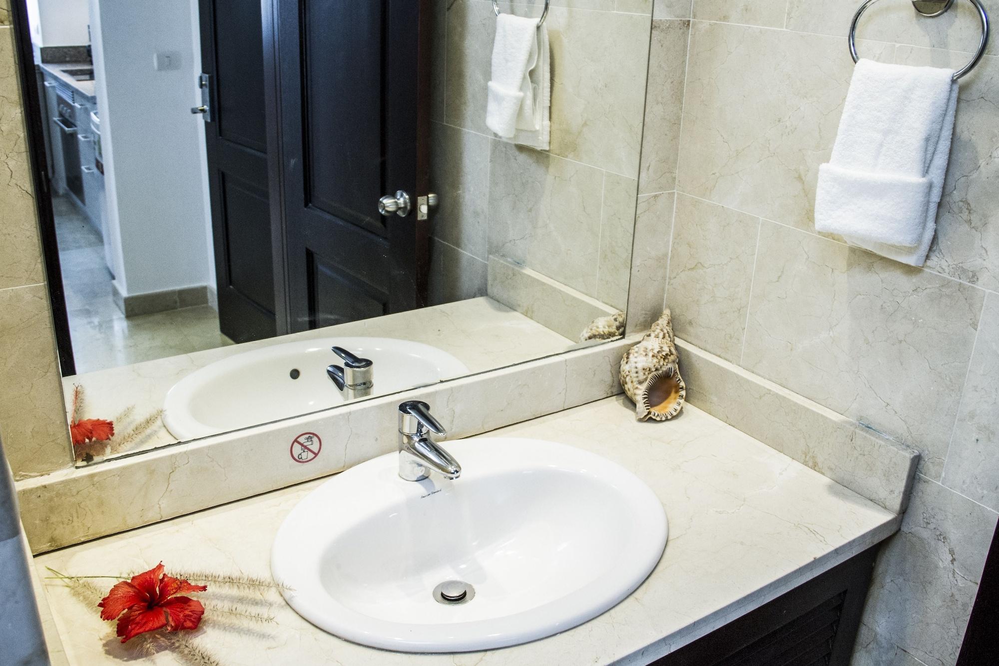 Karibo Apartahotel 3*