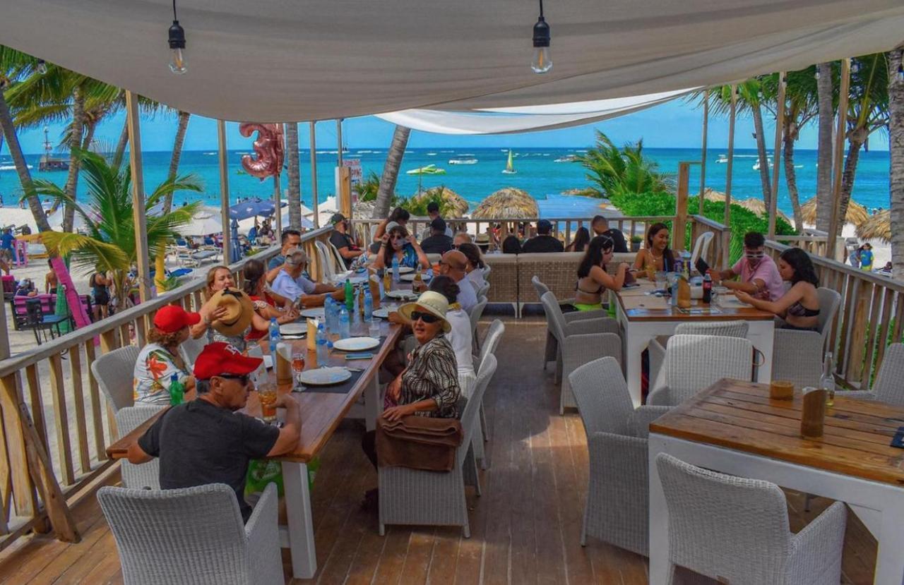 Los Corales Villas&Suites - Beach Club, Spa, Restaurants Hotel 5*