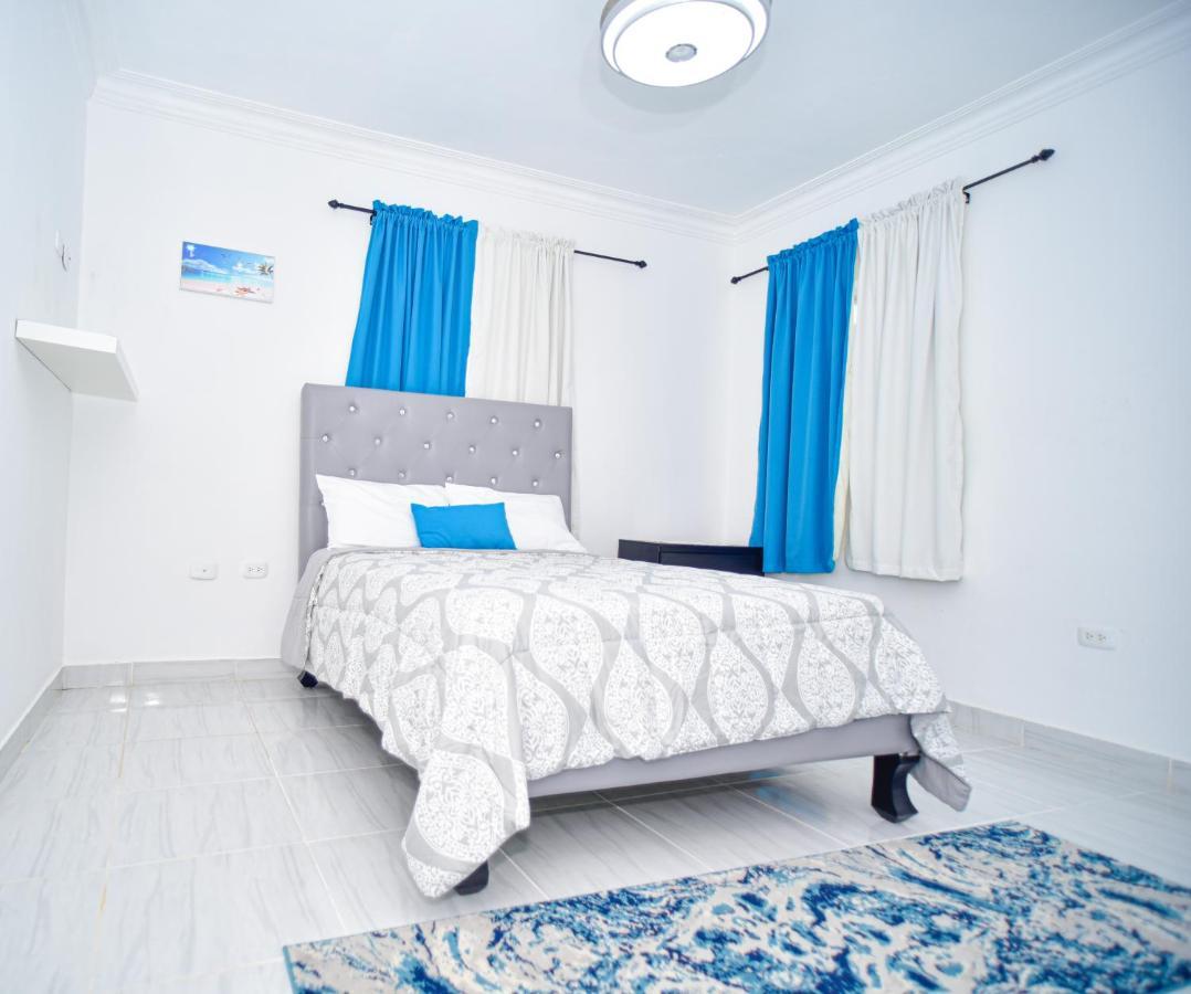 Acogedora Casa En Amueblada * Punta Cana