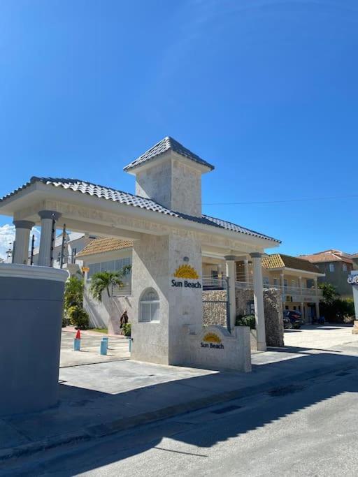 Cozy 2 Bdr Condo, With Pool Area And Free Wifi Apartamento *