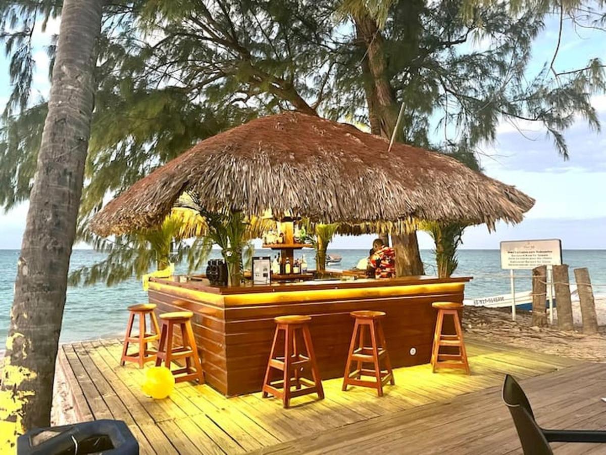 Chic Beachfront - Private Access Apartamento Punta Cana