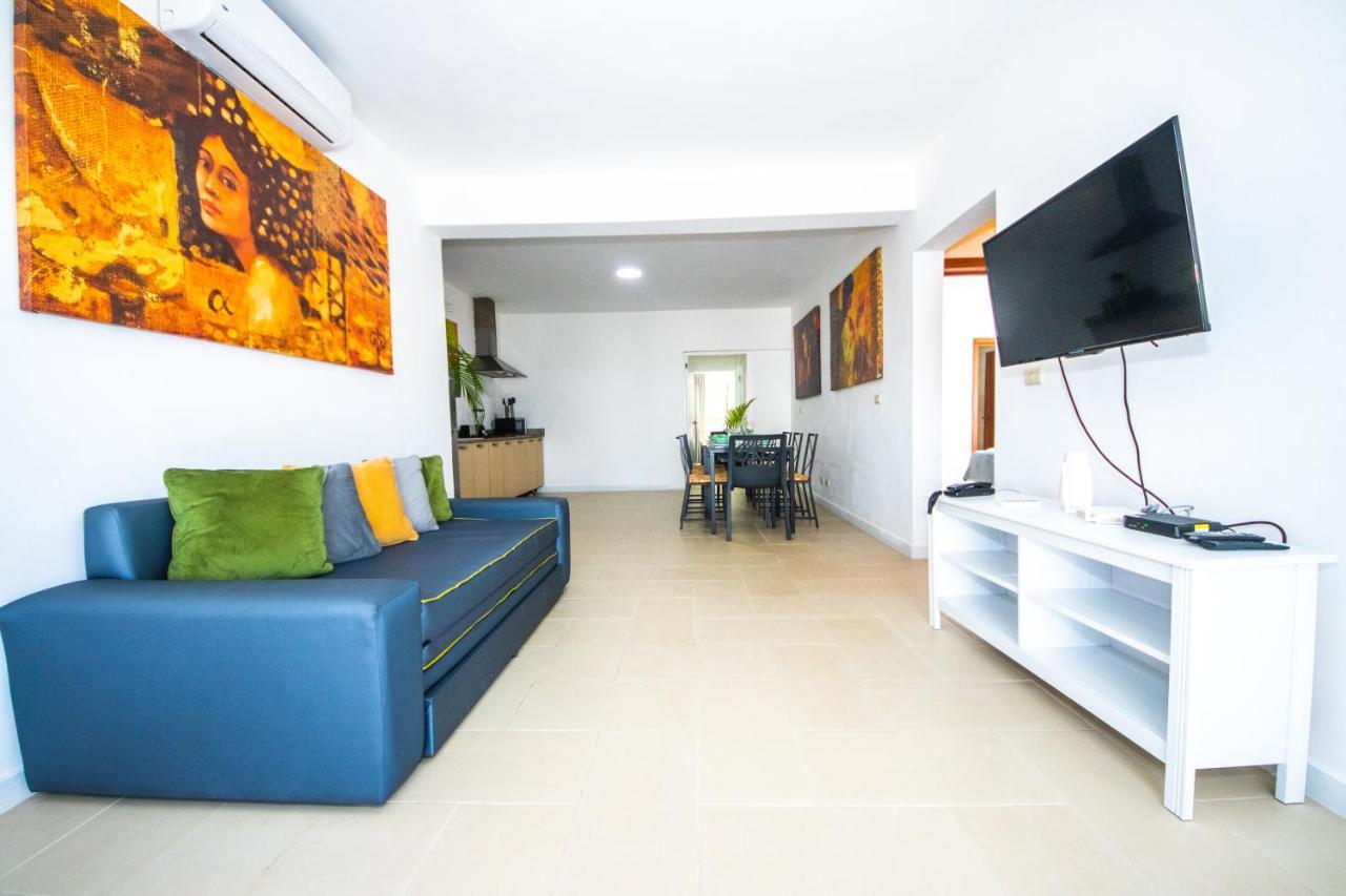 New & Modern 3-bedroom On Bavaro Apartamento *
