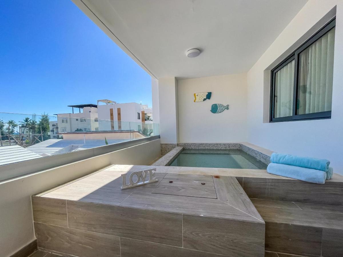 Gorgeous With Private Picuzzi Steps From * Punta Cana