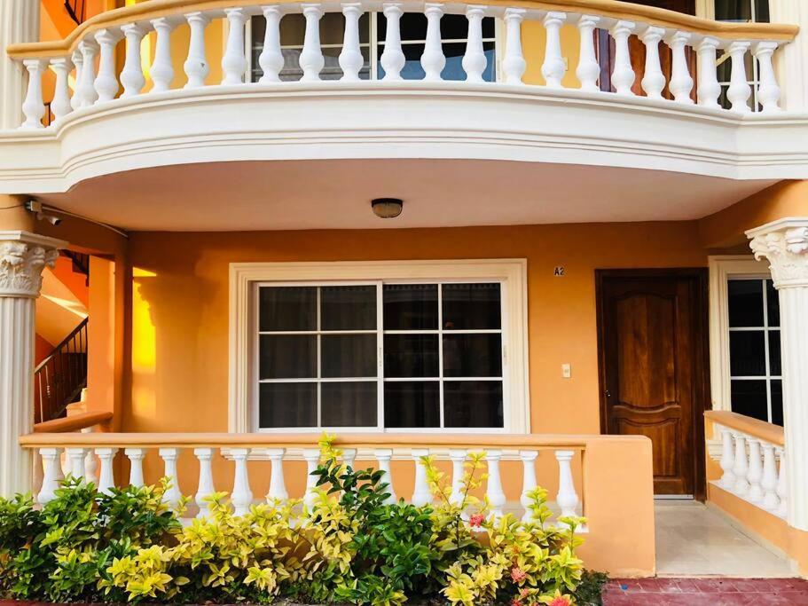 In Bibijagua Beach With Pool, Apartamento