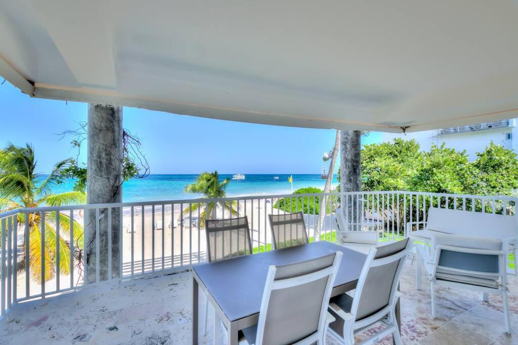Apartamento Exclusive Beachfront - H-202 Punta Cana