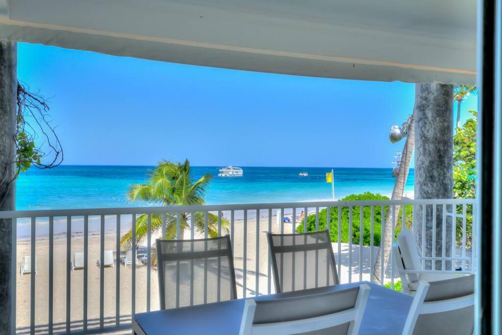 Apartamento Exclusive Beachfront - H-202