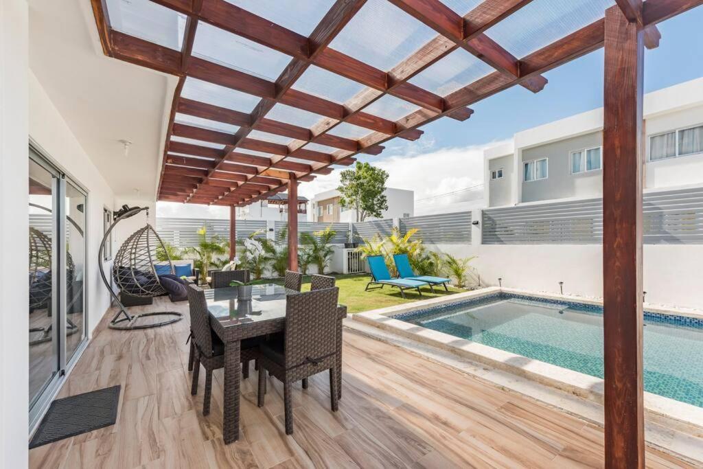 Eco-friendly Tropical 3br 2b With Private Pool & Grill Punta Cana