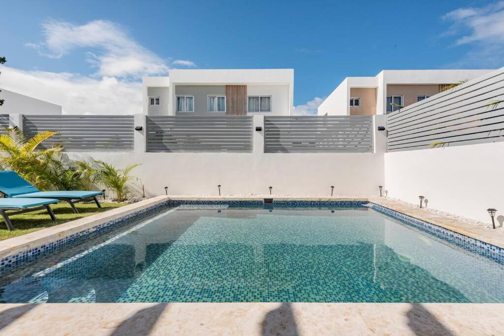 Eco-friendly Tropical 3br 2b With Private Pool & Grill Villa Punta Cana