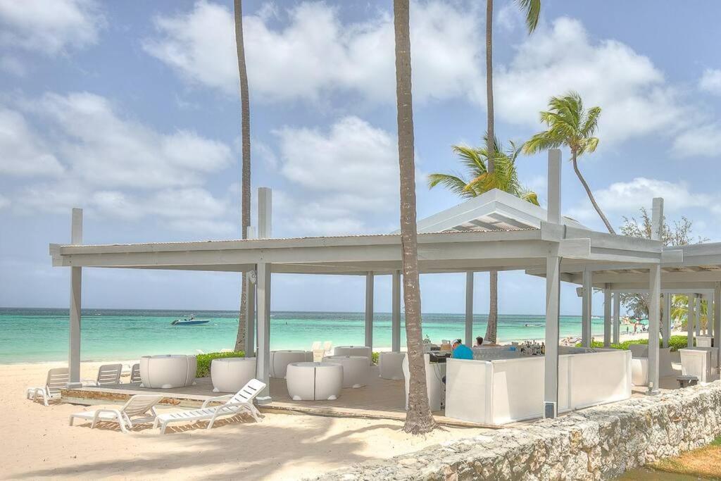 Exclusive Beachfront - H-202 *